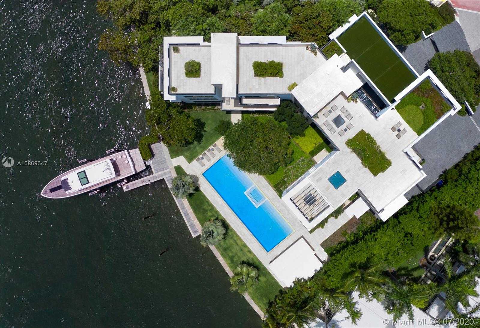 Small Image of 1429 NORTH VENETIAN WAY, Miami Number 24