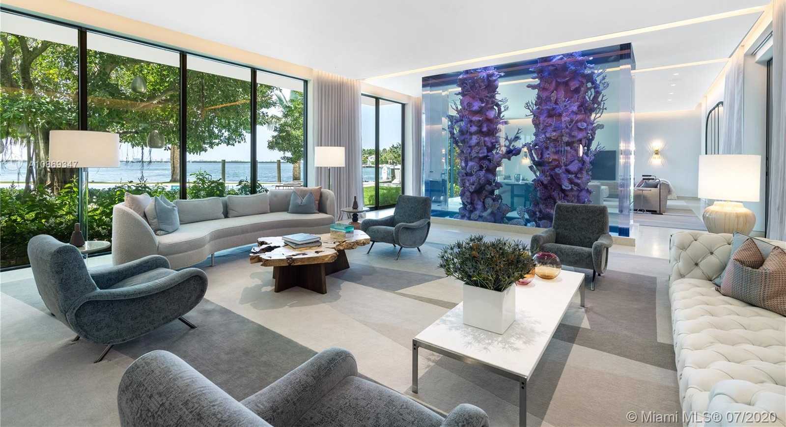 Small Image of 1429 NORTH VENETIAN WAY, Miami Number 4