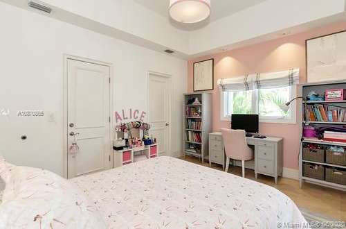 Small Image of 10 COCONUT LN, Key Biscayne Number 29