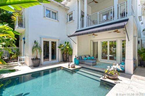 Small Image of 10 COCONUT LN, Key Biscayne Number 33