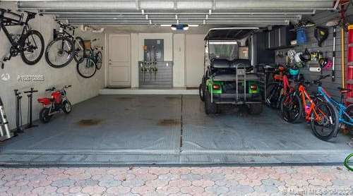 Small Image of 10 COCONUT LN, Key Biscayne Number 36