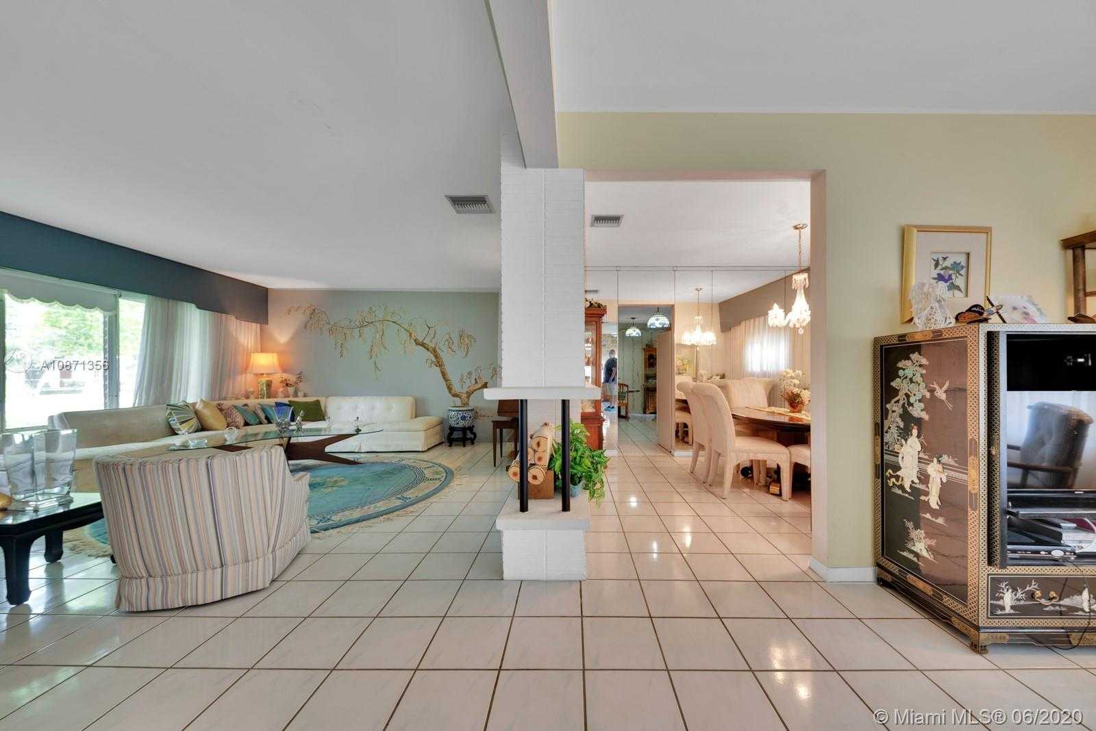 Small Image of 7740 SOUTH WEST 52ND AVE, Miami Number 17