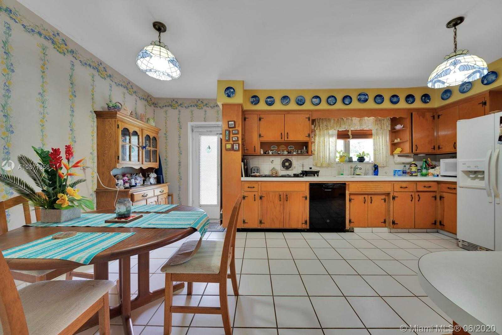 Small Image of 7740 SOUTH WEST 52ND AVE, Miami Number 22
