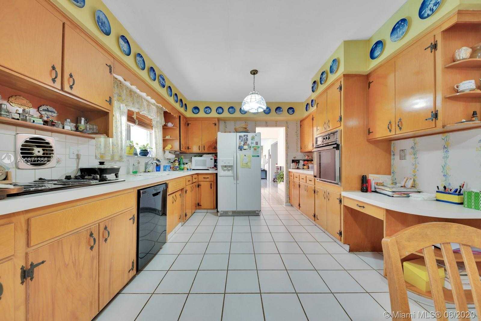 Small Image of 7740 SOUTH WEST 52ND AVE, Miami Number 24