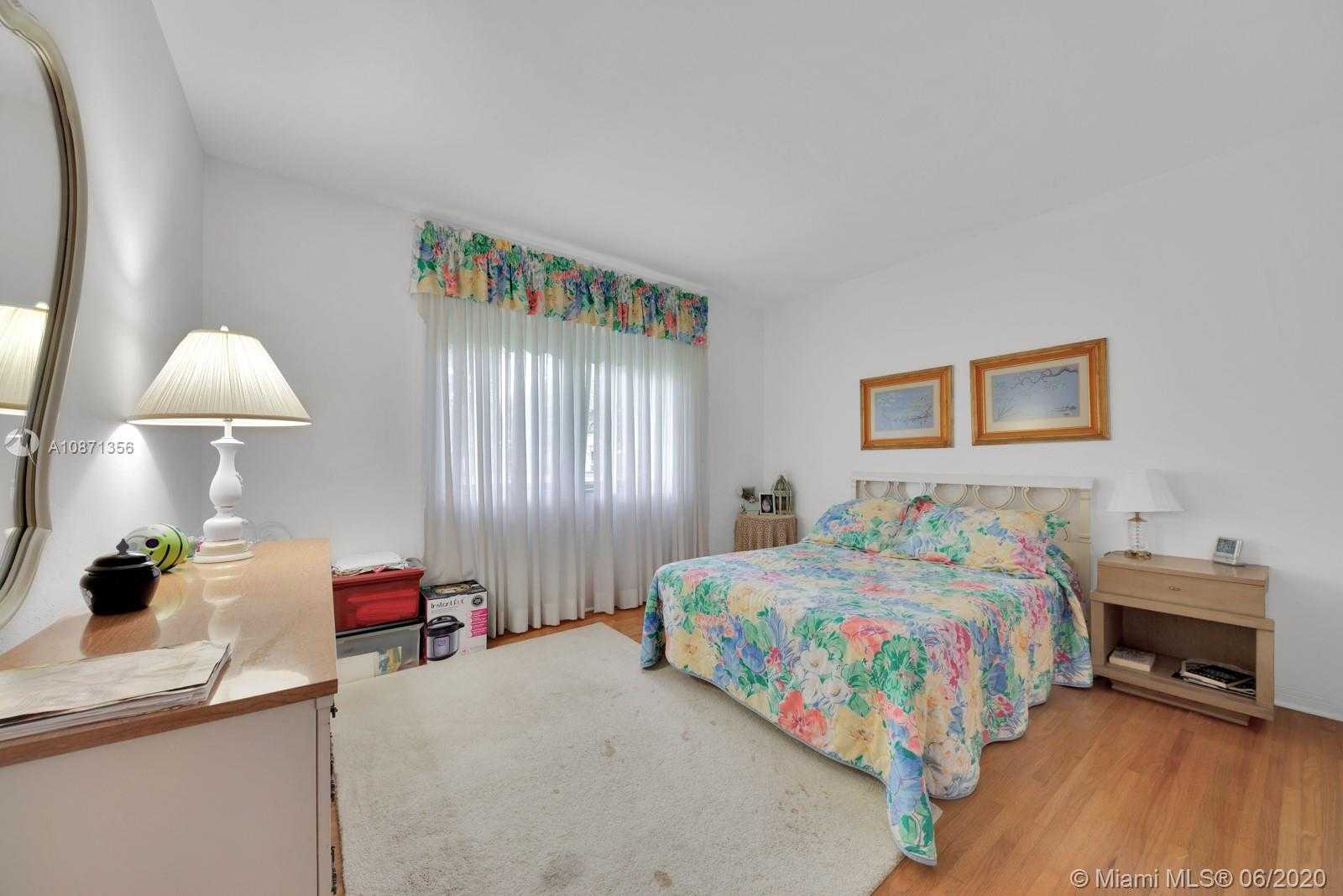 Small Image of 7740 SOUTH WEST 52ND AVE, Miami Number 26