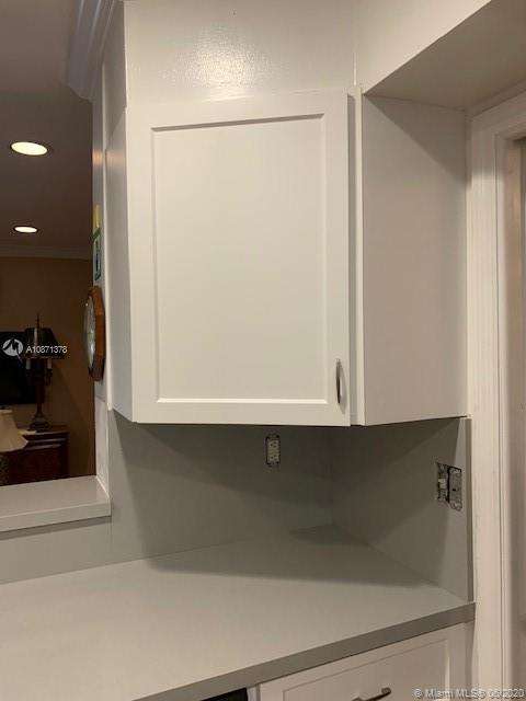 Small Object Image