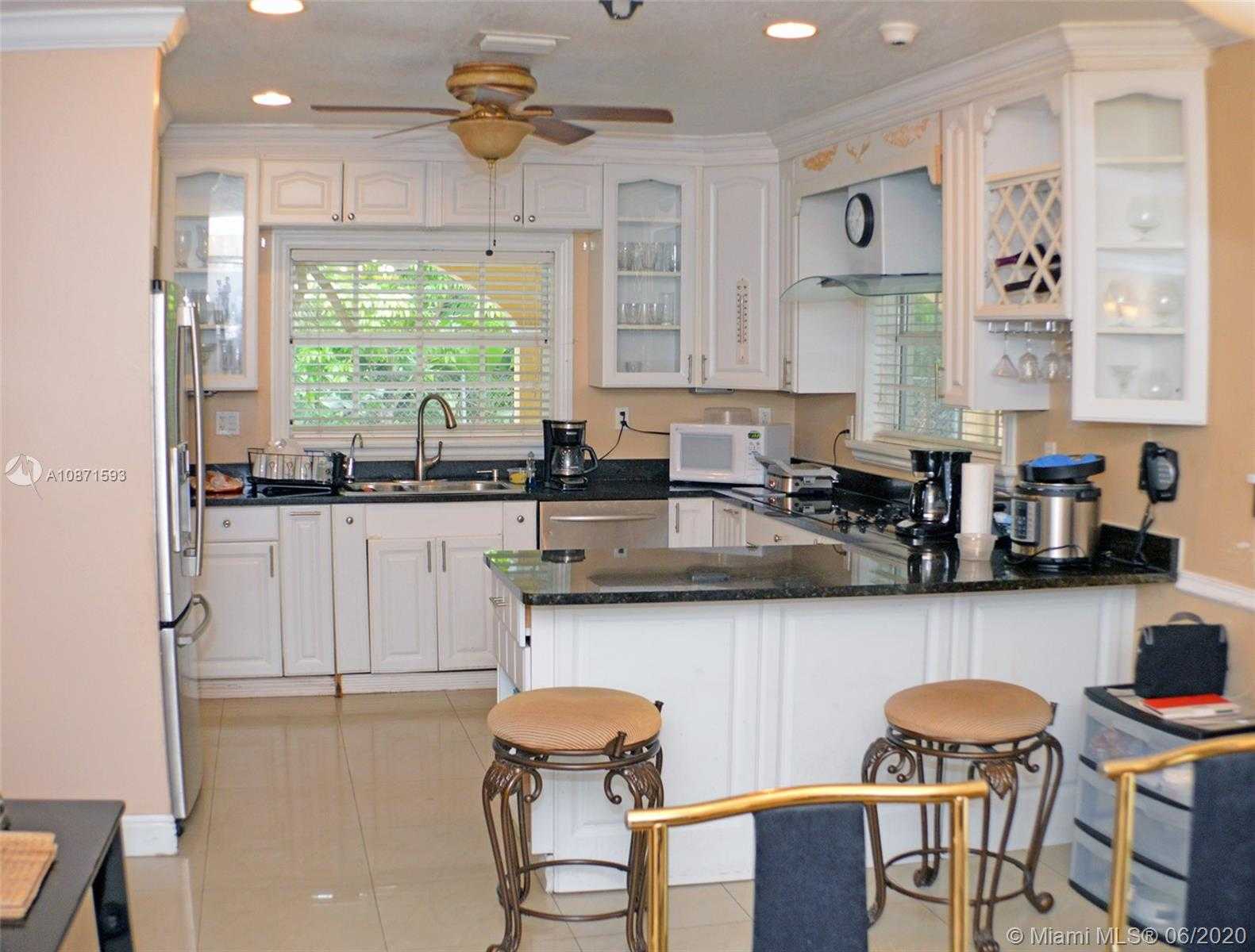 Small Image of 6500 SOUTH WEST 148TH AVE, Southwest Ranches Number 3