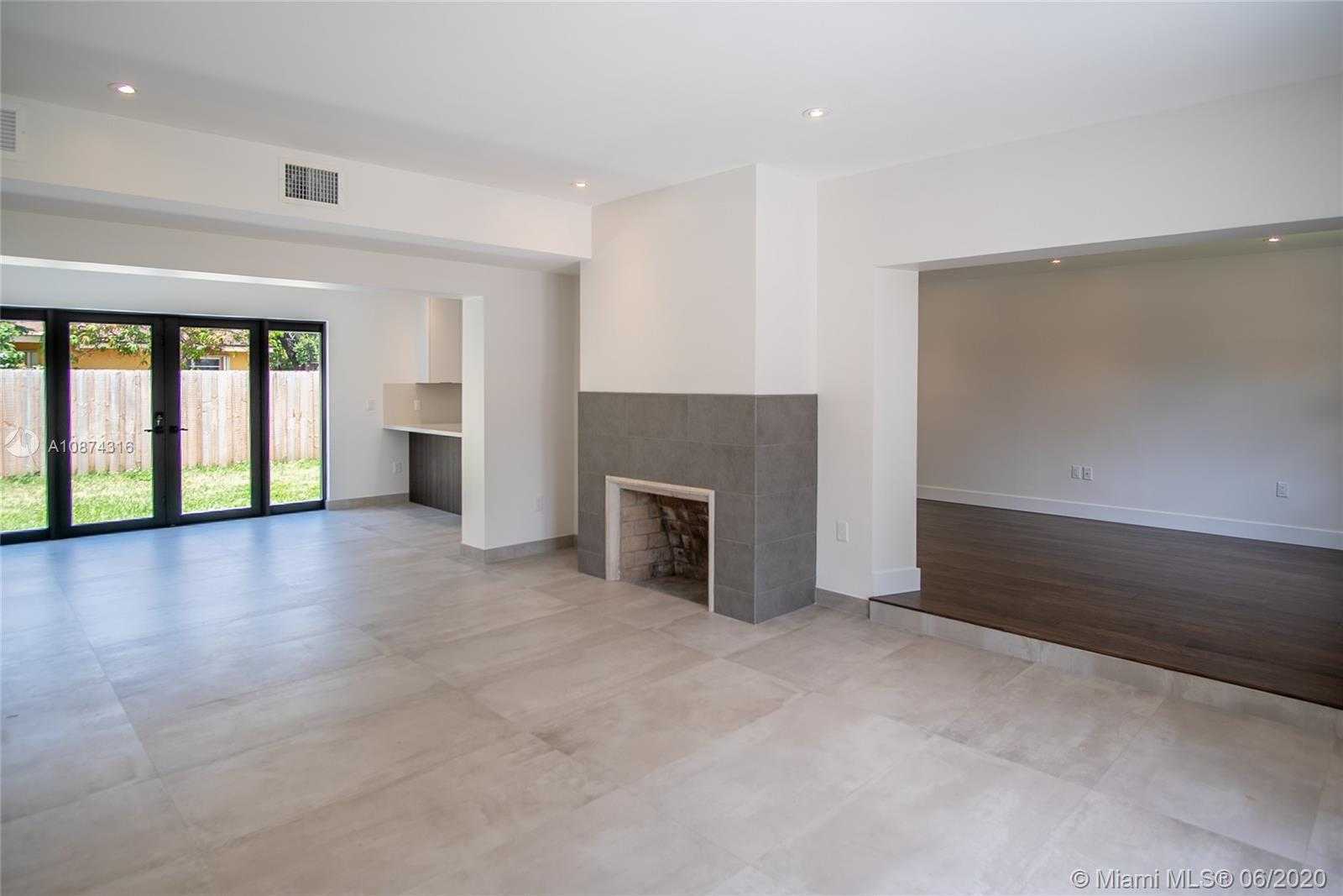 Small Image of 4675 SOUTH WEST 13TH TER, Miami Number 2