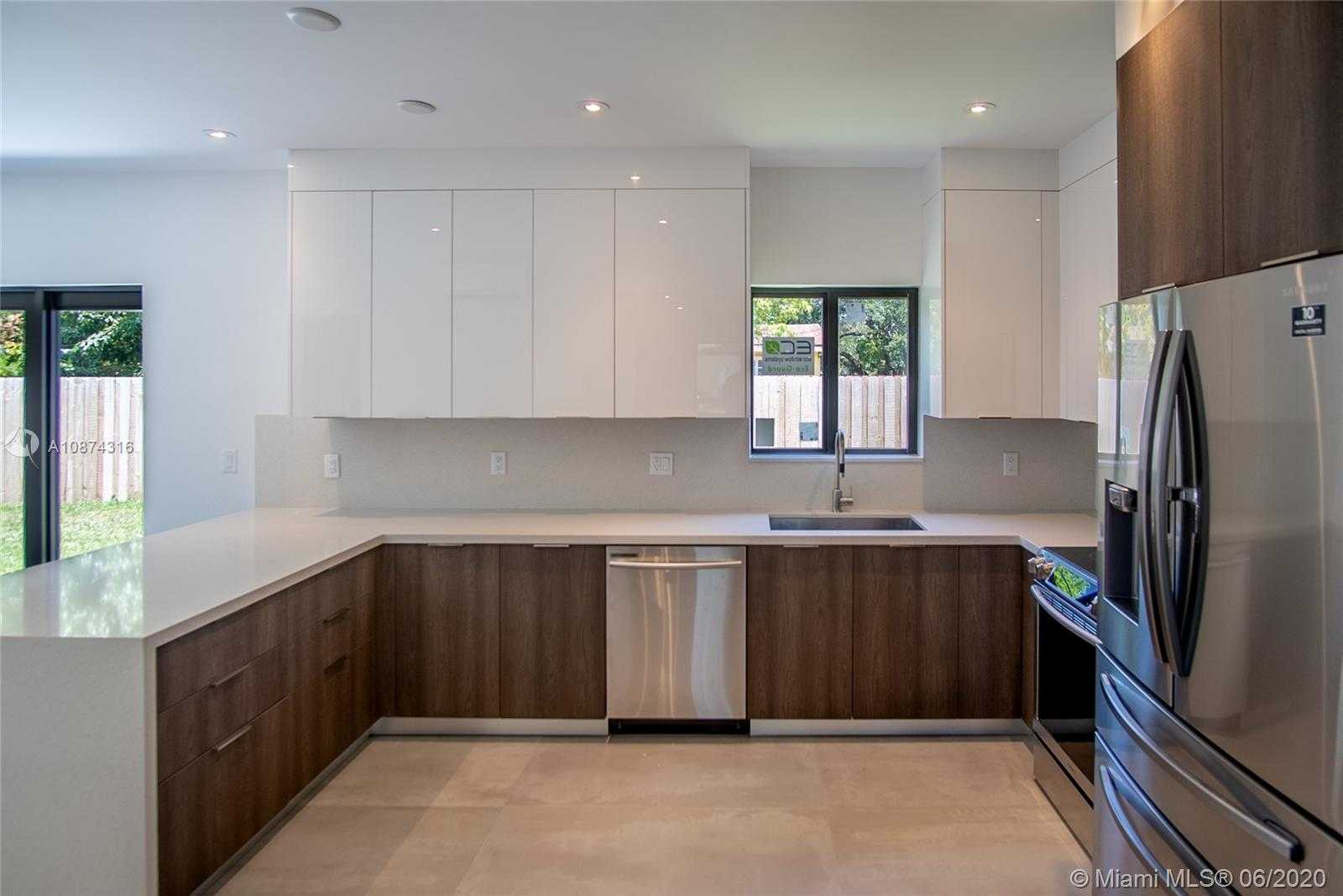 Small Image of 4675 SOUTH WEST 13TH TER, Miami Number 8