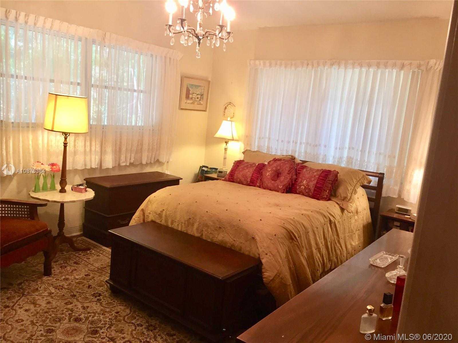 Small Image of 921 MILAN AVE, Coral Gables Number 4