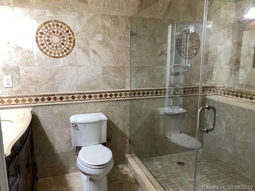 Small Image of 4931 SOUTH WEST 142ND PL, Miami Number 16