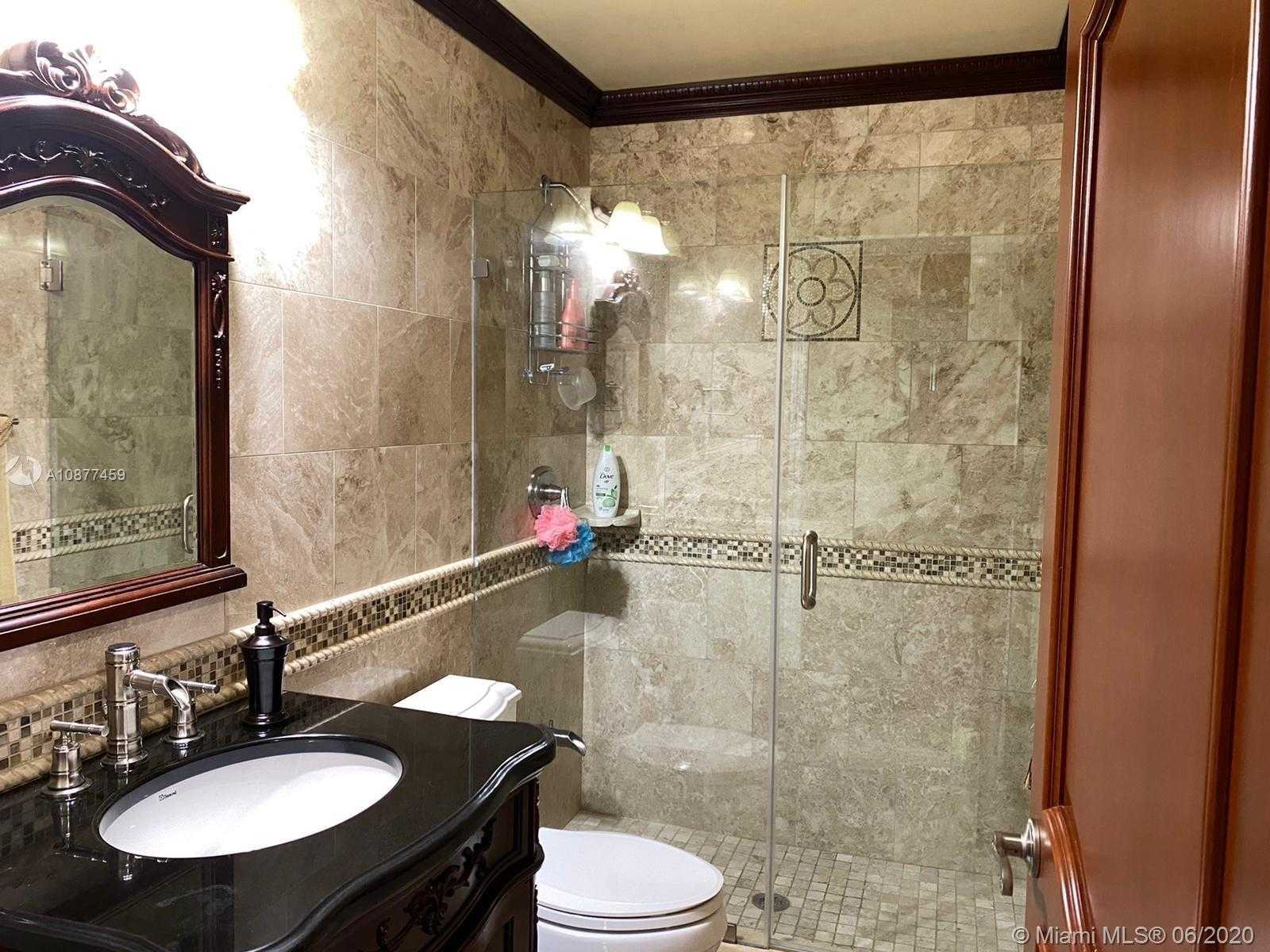 Small Image of 4931 SOUTH WEST 142ND PL, Miami Number 18