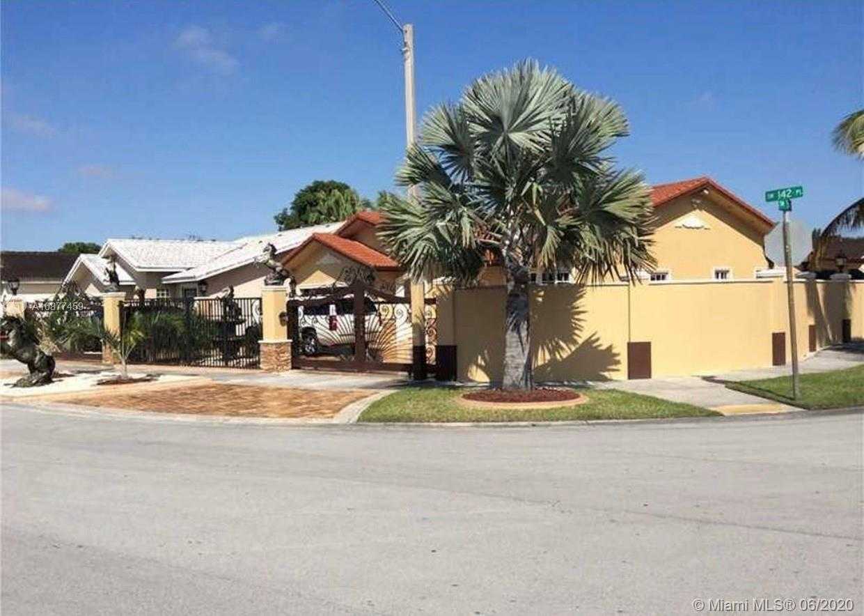 Small Image of 4931 SOUTH WEST 142ND PL, Miami Number 4