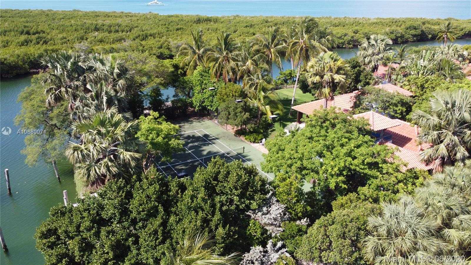 Small Image of 960 HARBOR BLVD, Key Biscayne Number 6