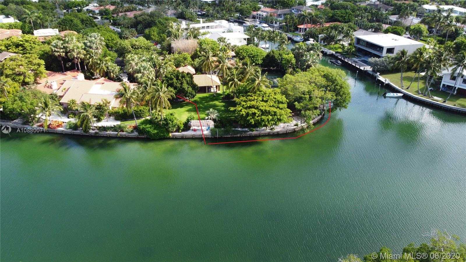 Small Image of 960 HARBOR BLVD, Key Biscayne Number 8