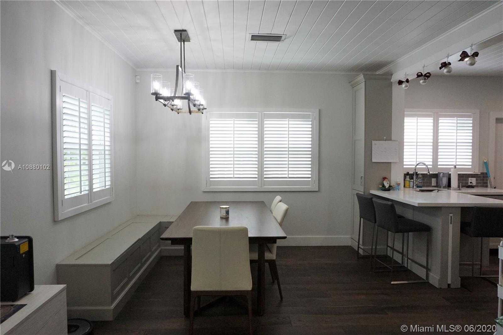 Small Image of 6251 SOUTH WEST 57TH ST, South Miami Number 4