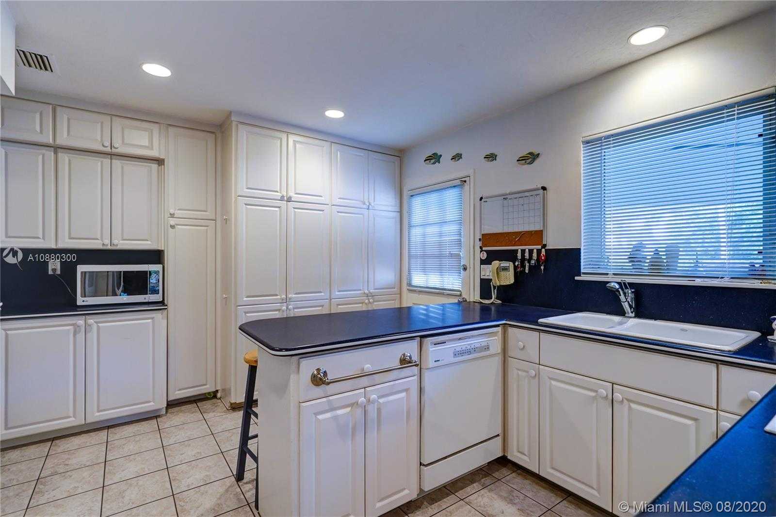 Small Image of 2021 SOUTH EAST 26TH TERRACE, Fort Lauderdale Number 11