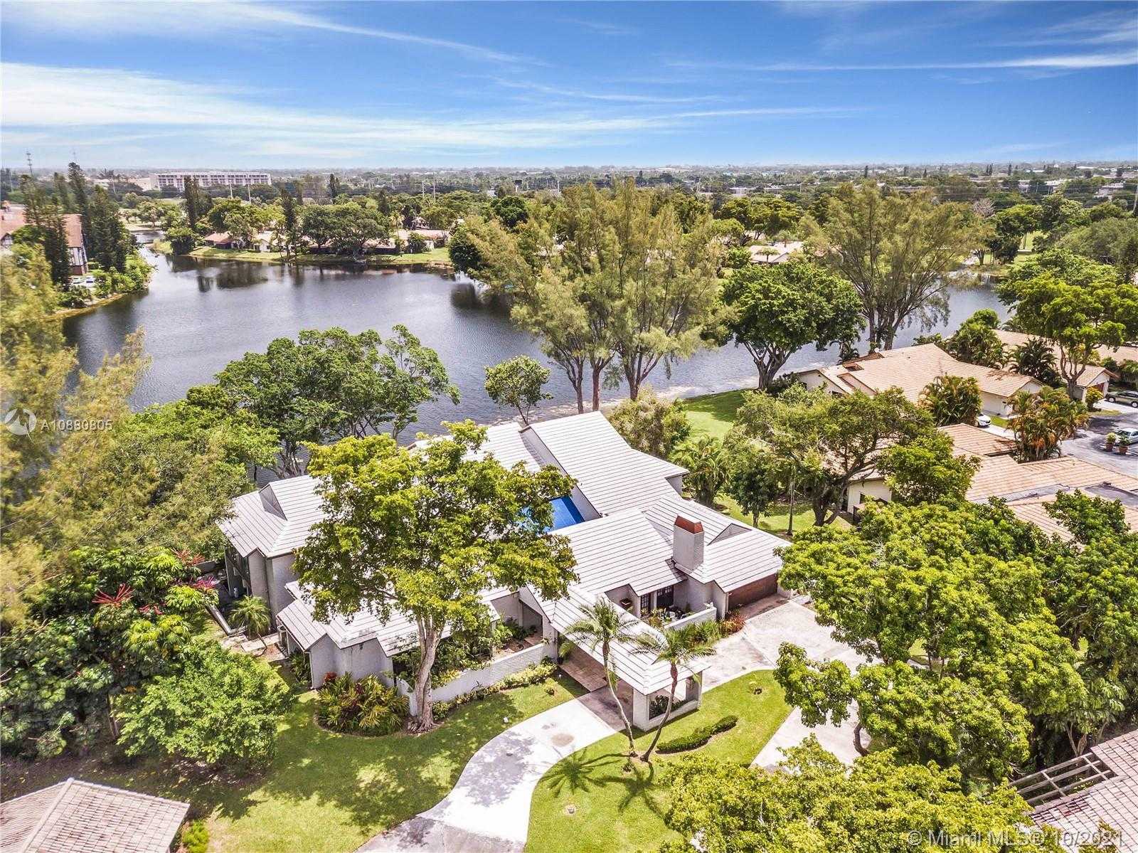 Small Image of 3425 WILLOW WOOD RD, Lauderhill Number 10
