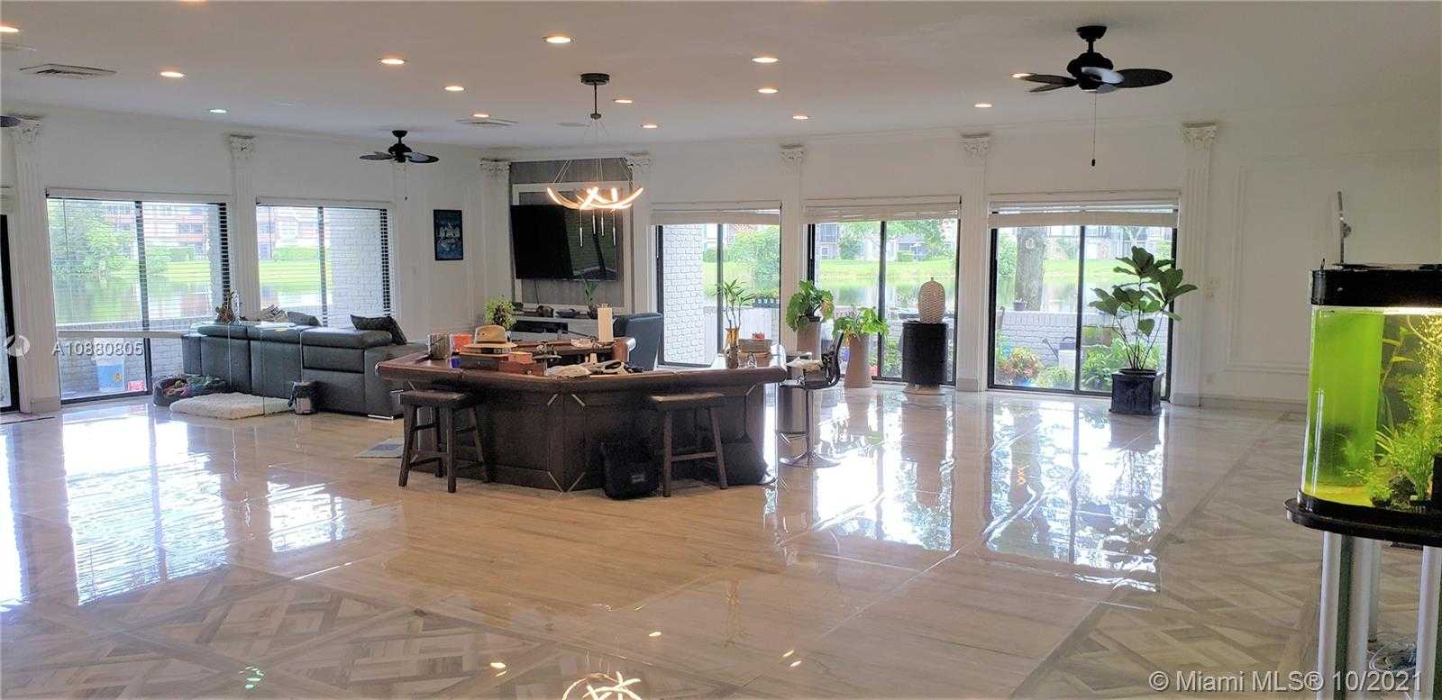 Small Image of 3425 WILLOW WOOD RD, Lauderhill Number 25