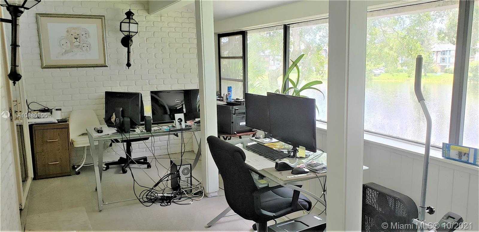Small Image of 3425 WILLOW WOOD RD, Lauderhill Number 37