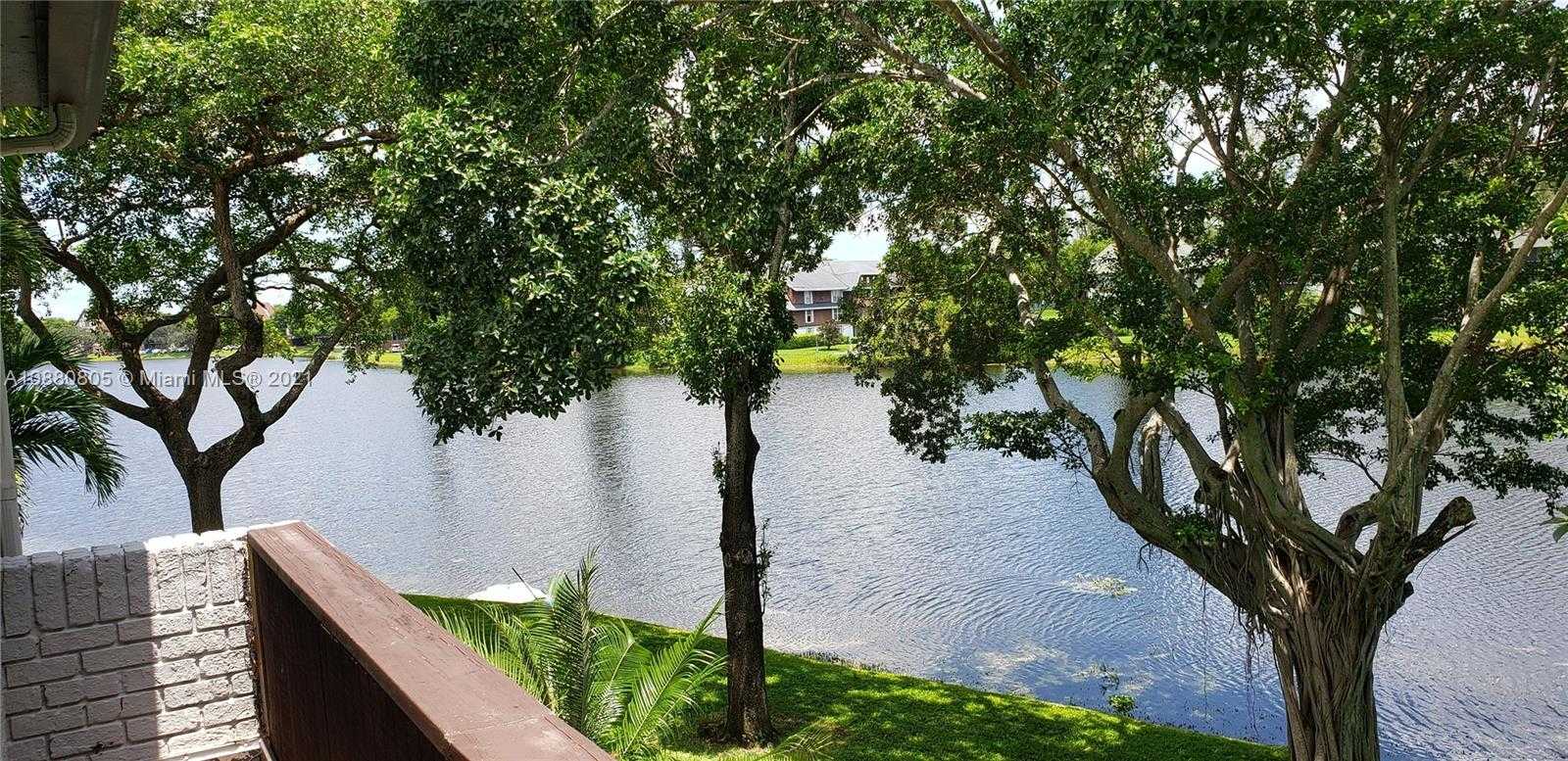 Small Image of 3425 WILLOW WOOD RD, Lauderhill Number 38