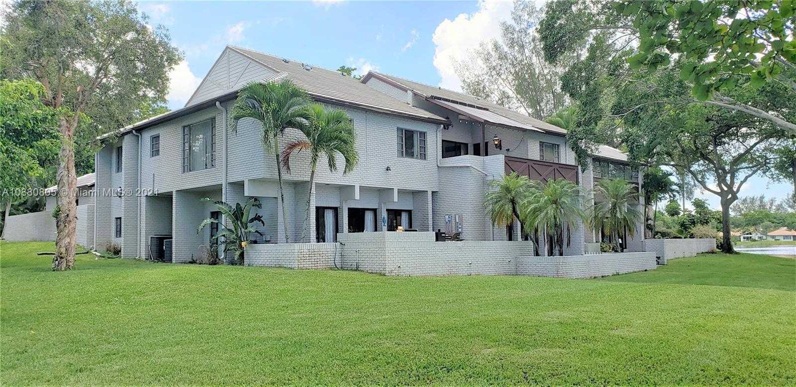 Small Image of 3425 WILLOW WOOD RD, Lauderhill Number 41
