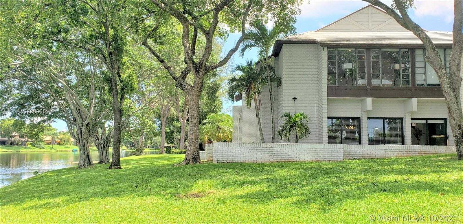 Small Image of 3425 WILLOW WOOD RD, Lauderhill Number 43