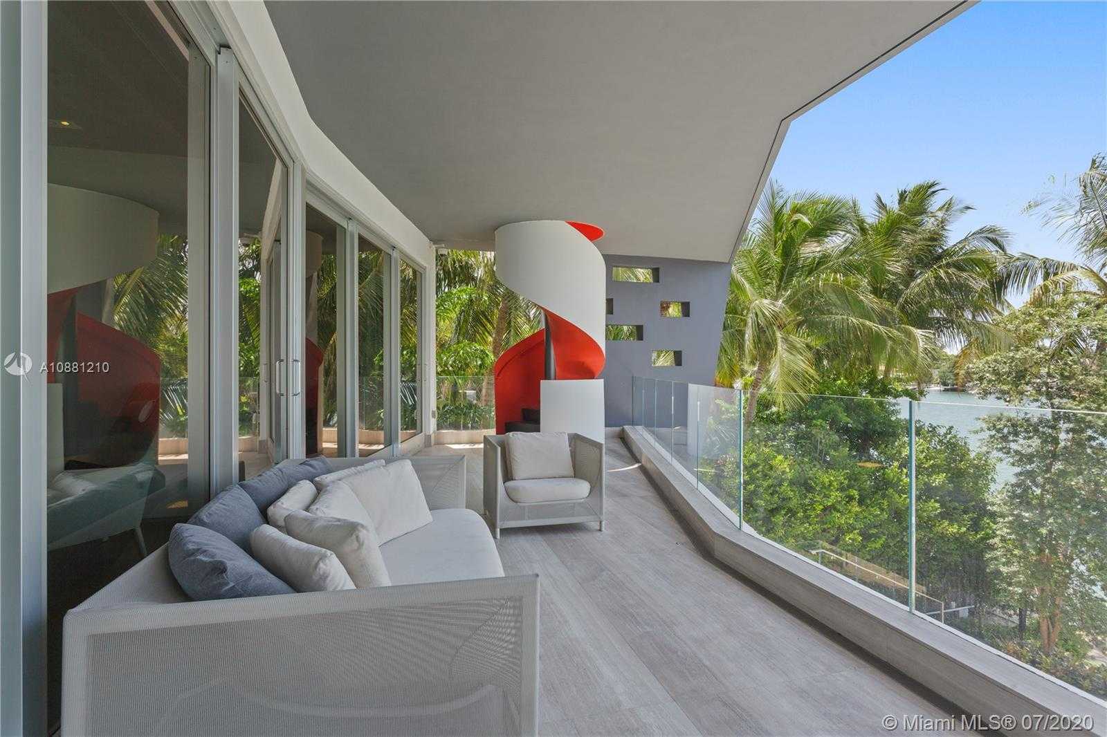 Small Image of 370 SOUTH HIBISCUS DR, Miami Beach Number 26