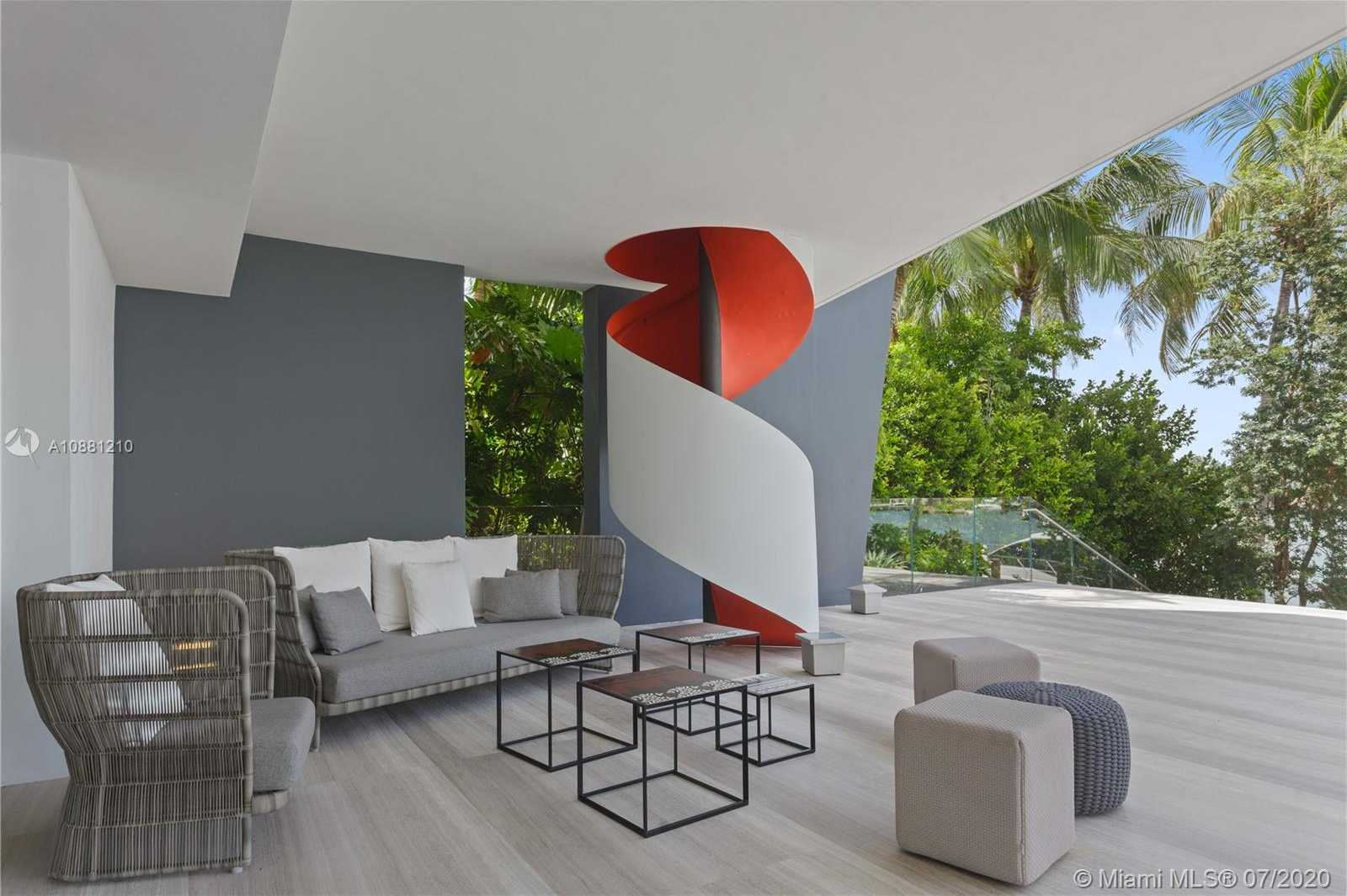 Small Image of 370 SOUTH HIBISCUS DR, Miami Beach Number 27