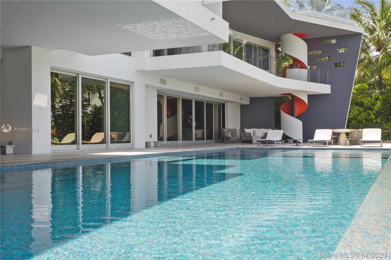 Small Image of 370 SOUTH HIBISCUS DR, Miami Beach Number 30