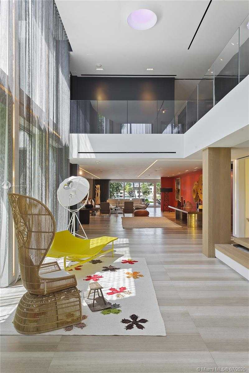 Small Image of 370 SOUTH HIBISCUS DR, Miami Beach Number 4