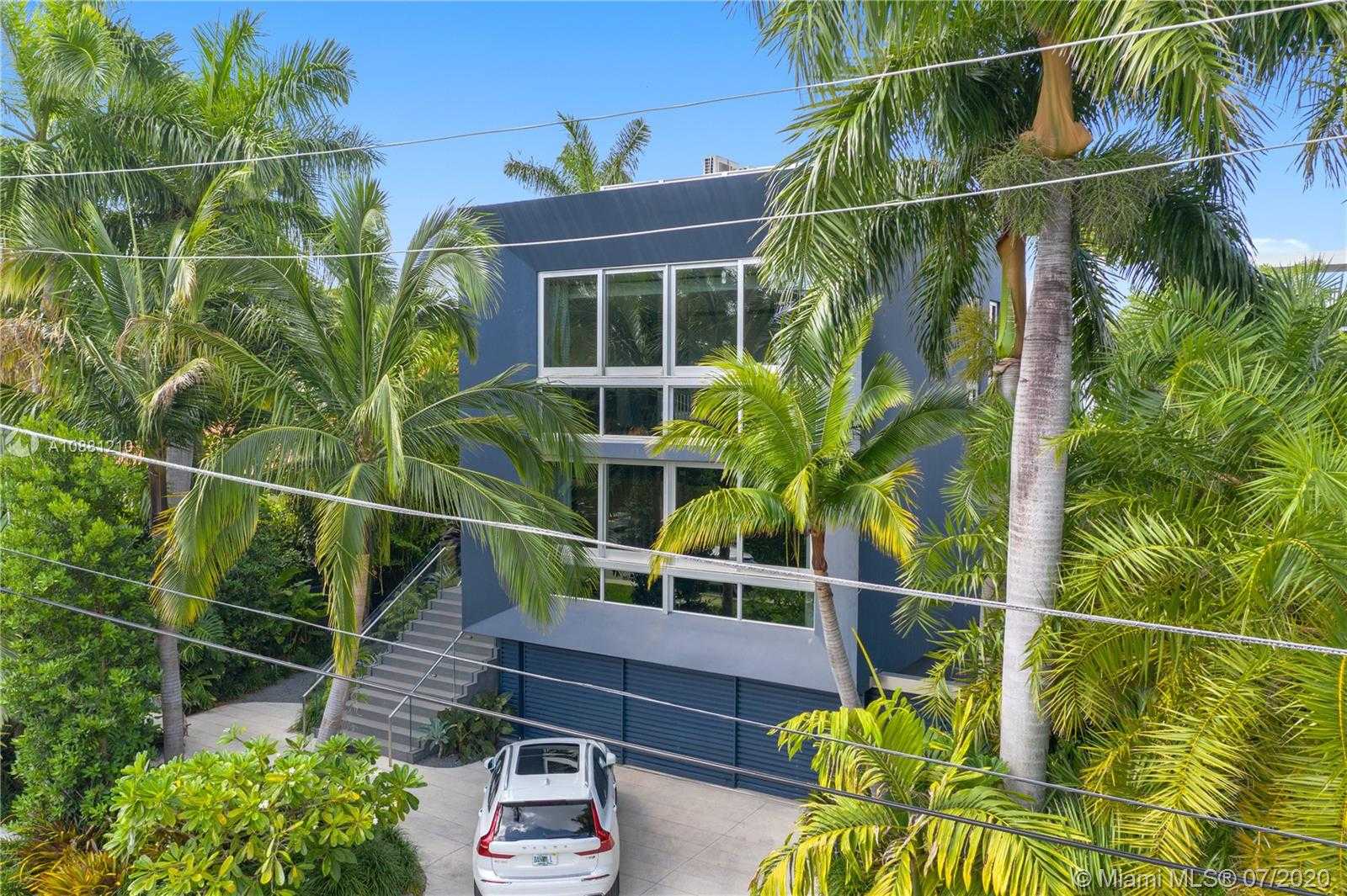 Small Image of 370 SOUTH HIBISCUS DR, Miami Beach Number 43