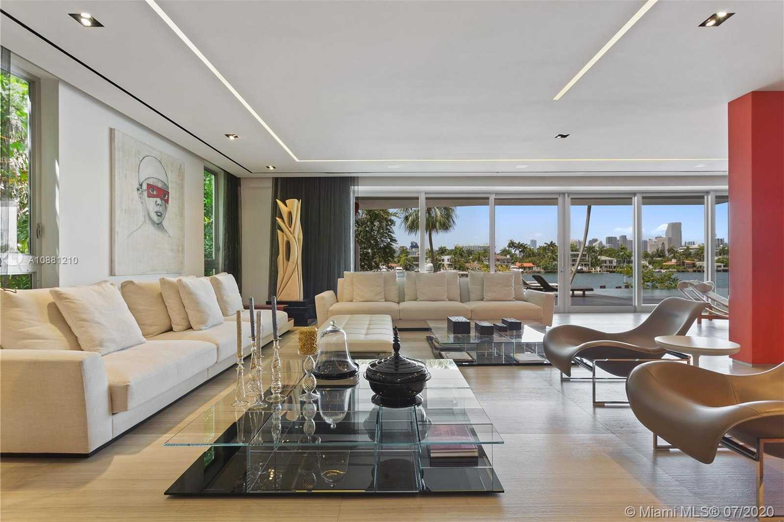 Small Image of 370 SOUTH HIBISCUS DR, Miami Beach Number 6