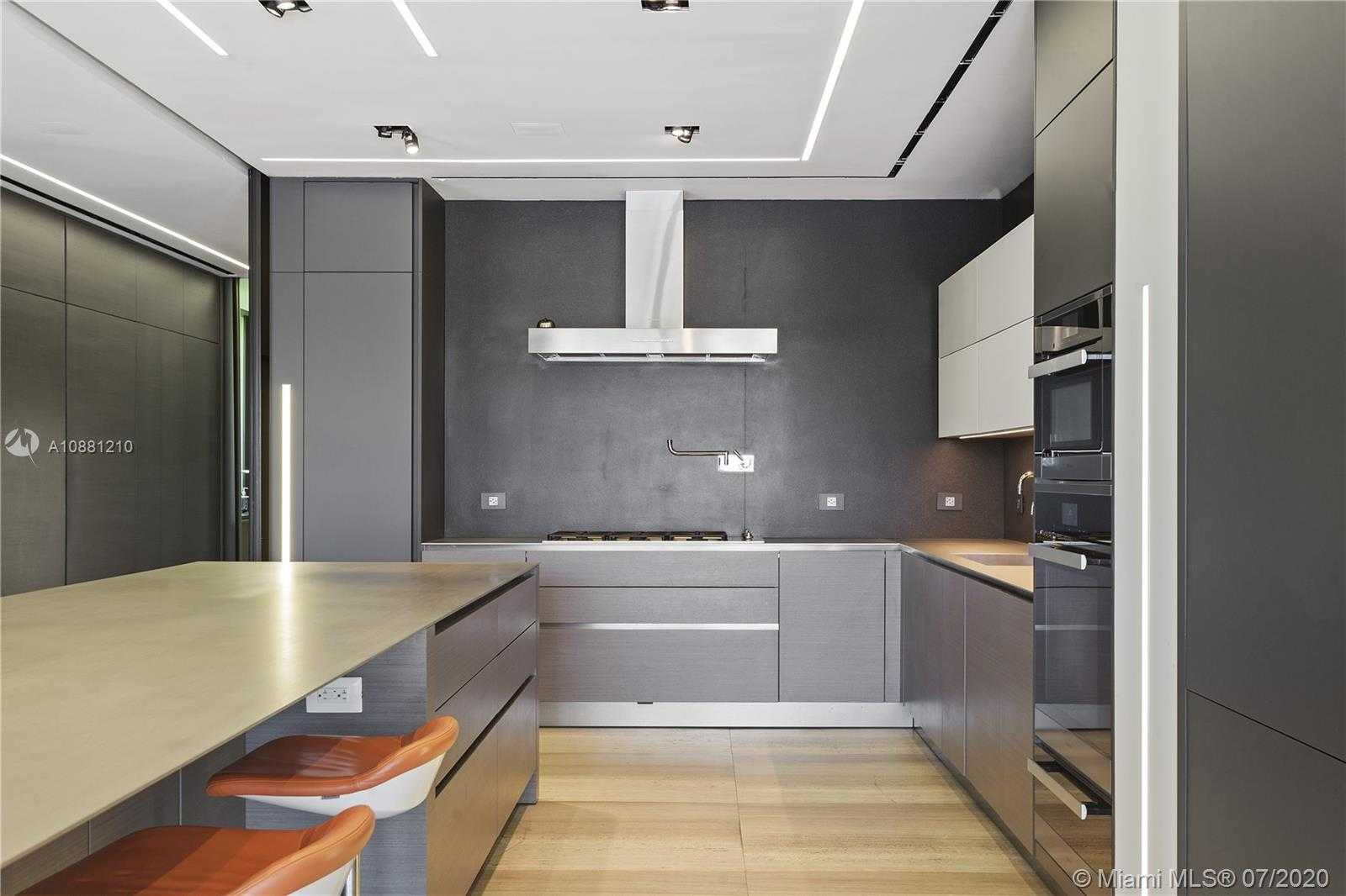 Small Image of 370 SOUTH HIBISCUS DR, Miami Beach Number 7