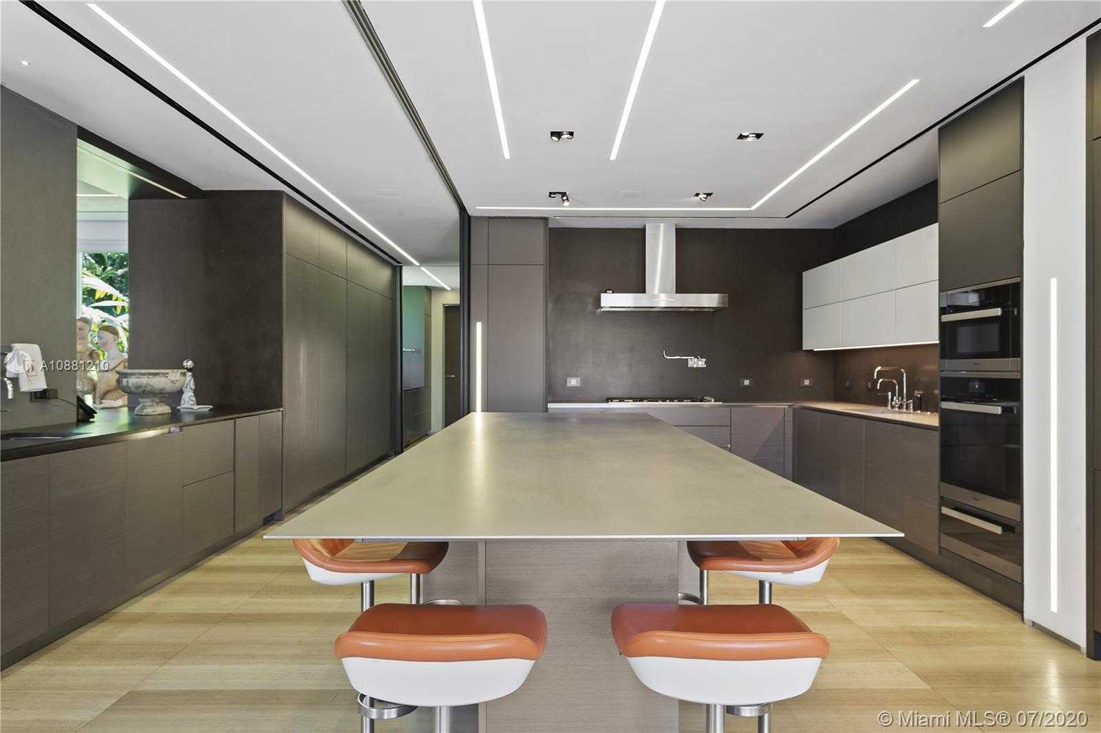 Small Image of 370 SOUTH HIBISCUS DR, Miami Beach Number 9