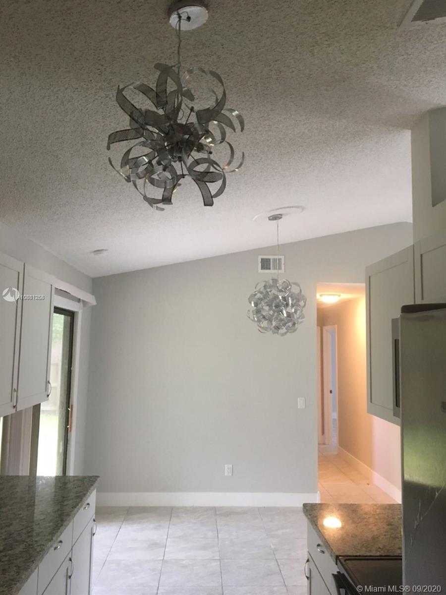 Small Image of 7505 FORT WALTON, Fort Pierce Number 14
