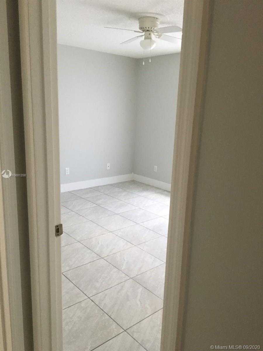 Small Image of 7505 FORT WALTON, Fort Pierce Number 20
