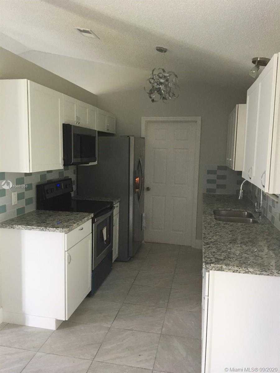 Small Image of 7505 FORT WALTON, Fort Pierce Number 4