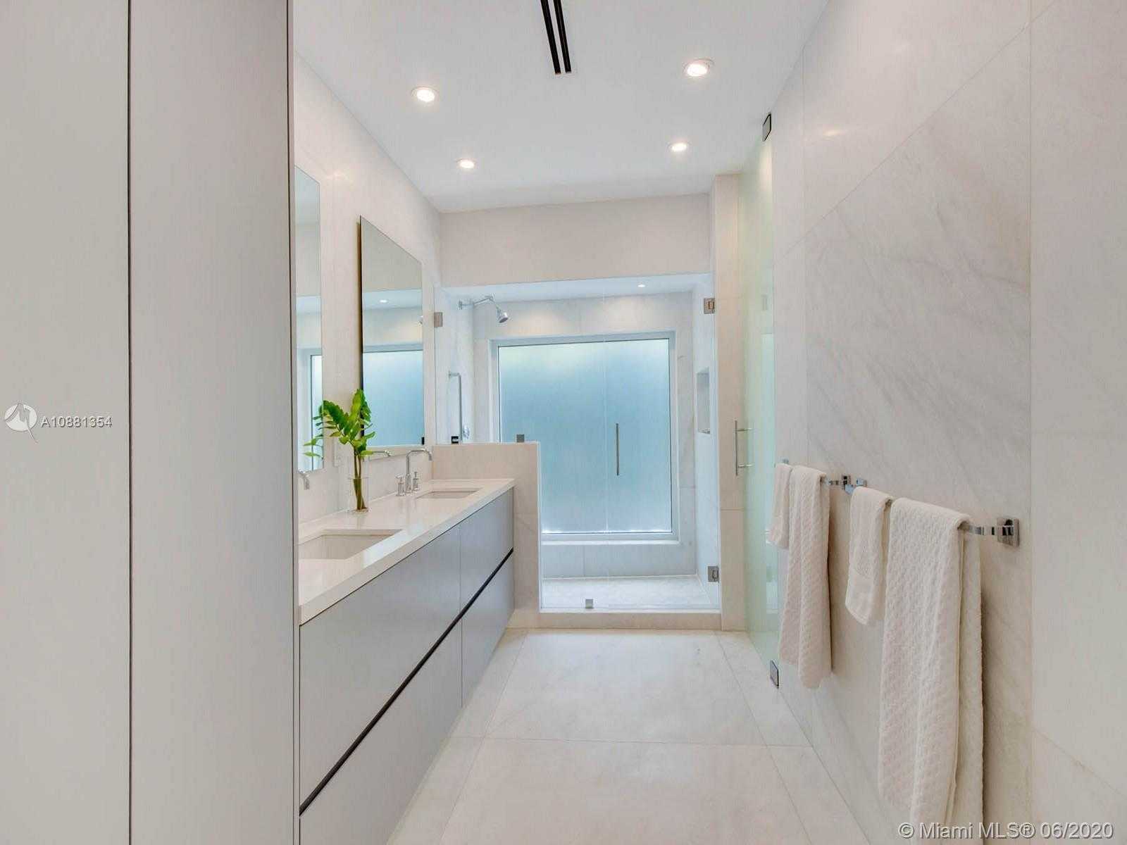 Small Image of 3220 CALUSA STREET, Coconut Grove Number 16