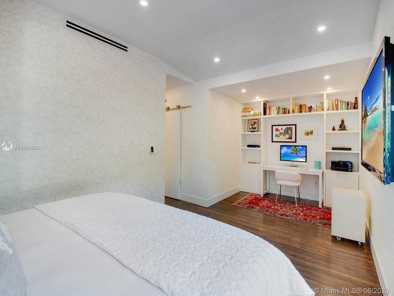 Small Image of 3220 CALUSA STREET, Coconut Grove Number 19