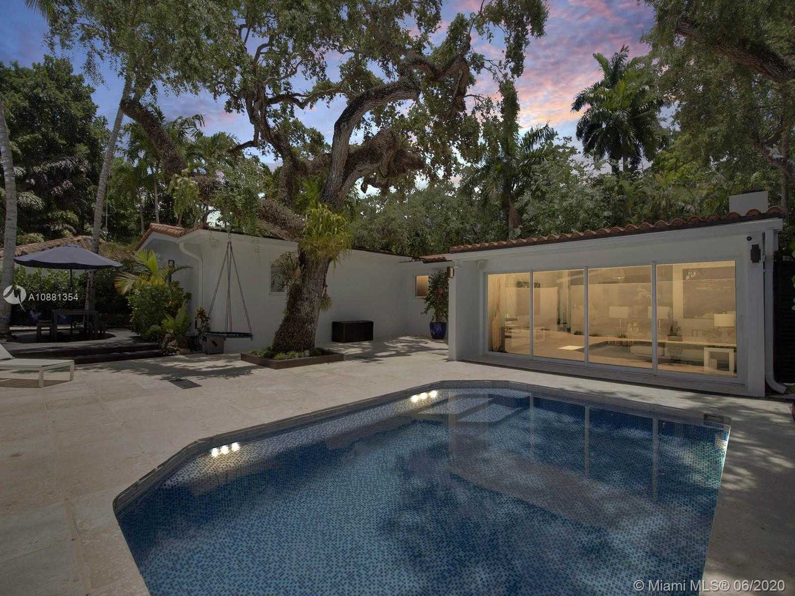 Small Image of 3220 CALUSA STREET, Coconut Grove Number 24