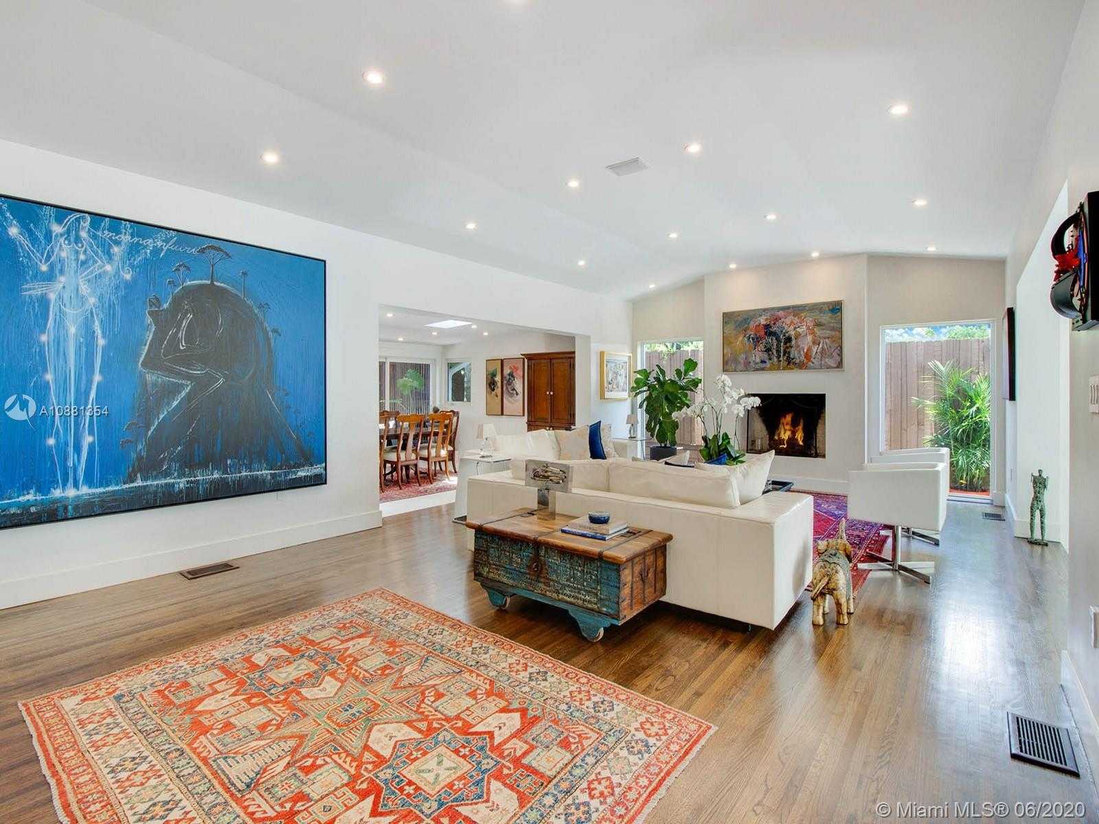 Small Image of 3220 CALUSA STREET, Coconut Grove Number 5