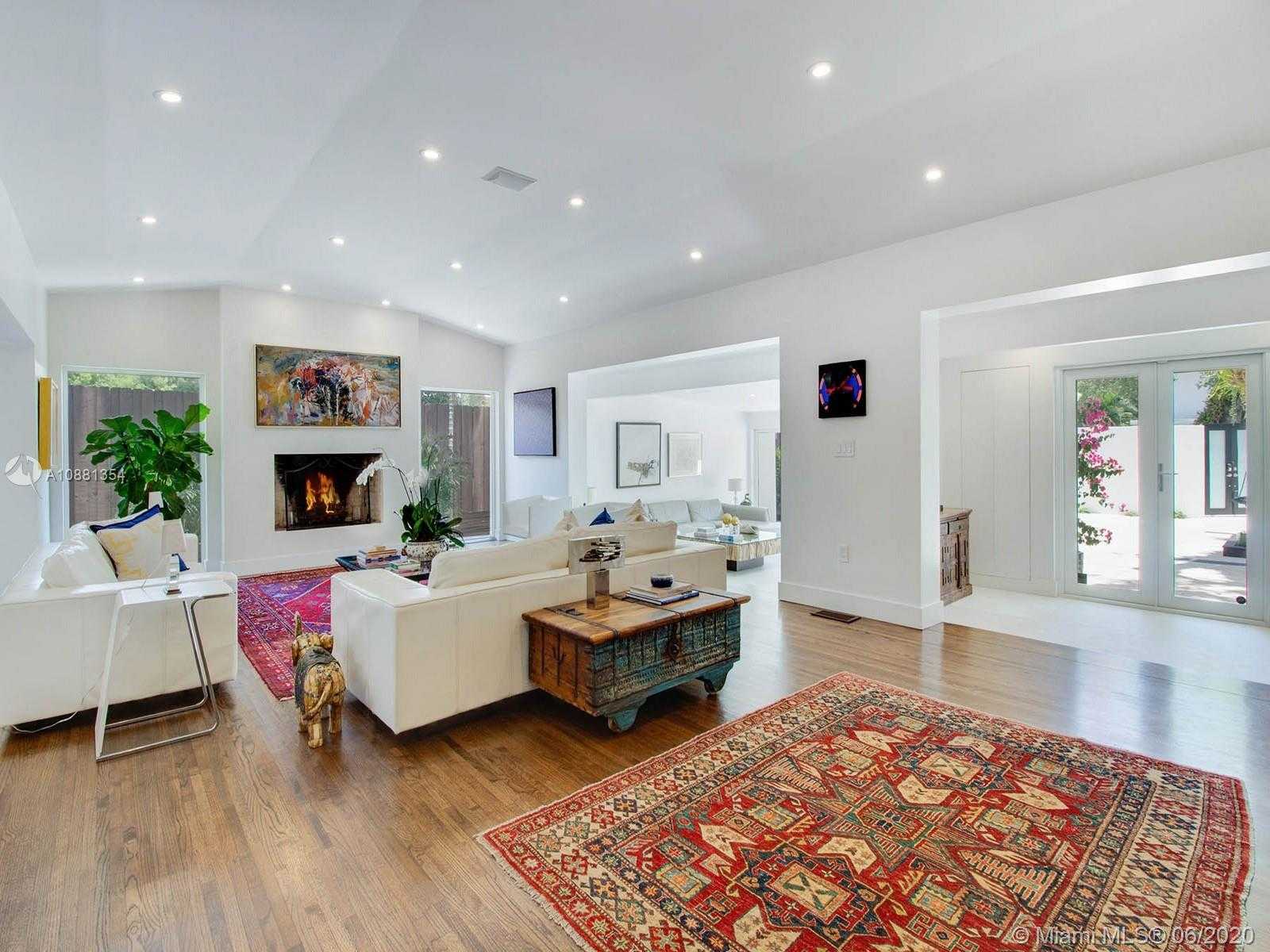 Small Image of 3220 CALUSA STREET, Coconut Grove Number 6