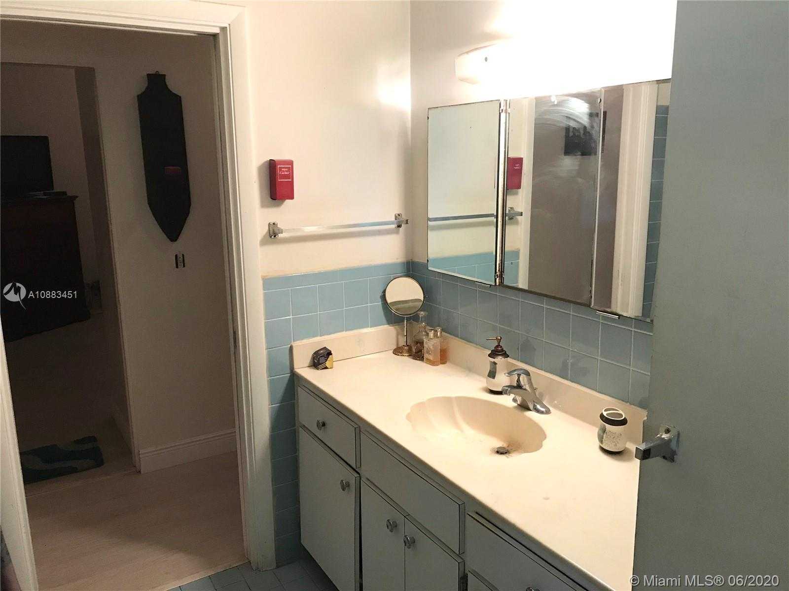 Small Image of 304 NORTH WEST 13TH ST, Homestead Number 17