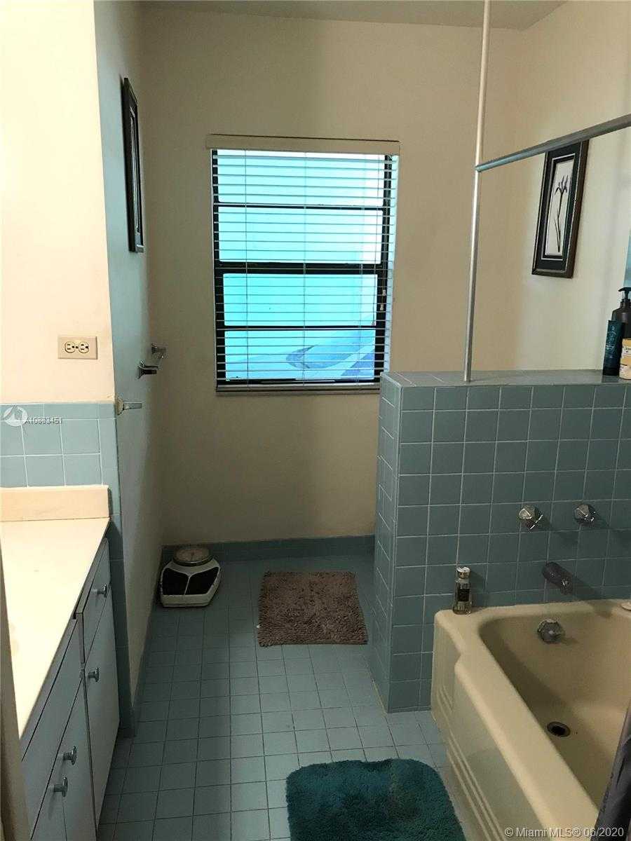 Small Image of 304 NORTH WEST 13TH ST, Homestead Number 18