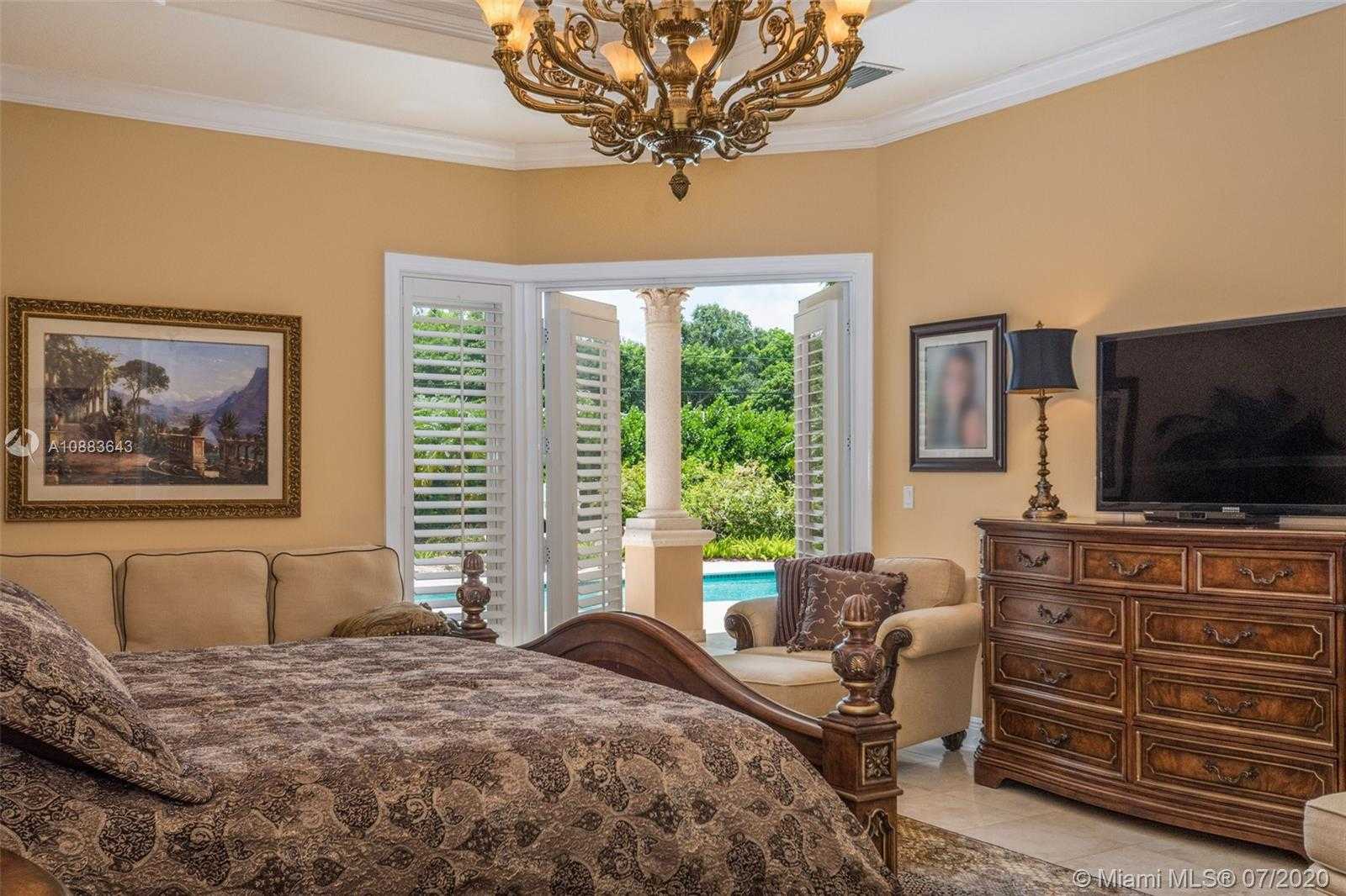 Small Image of 13300 SOUTH WEST 63RD AVE, Pinecrest Number 14