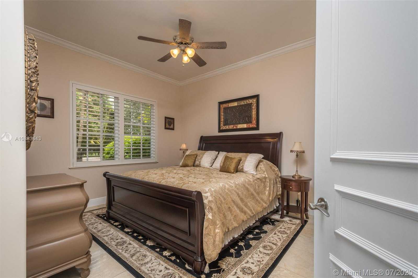 Small Image of 13300 SOUTH WEST 63RD AVE, Pinecrest Number 18