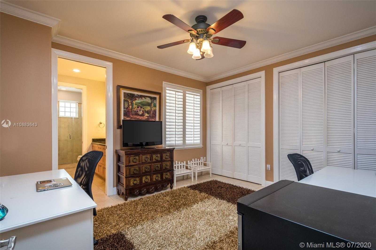 Small Image of 13300 SOUTH WEST 63RD AVE, Pinecrest Number 24