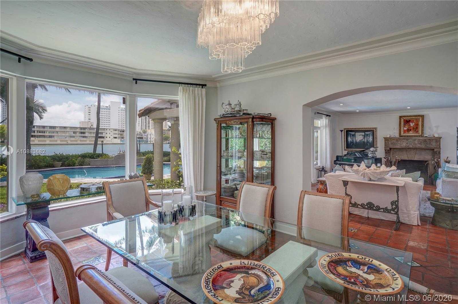 Small Image of 6525 ALLISON RD, Miami Beach Number 7
