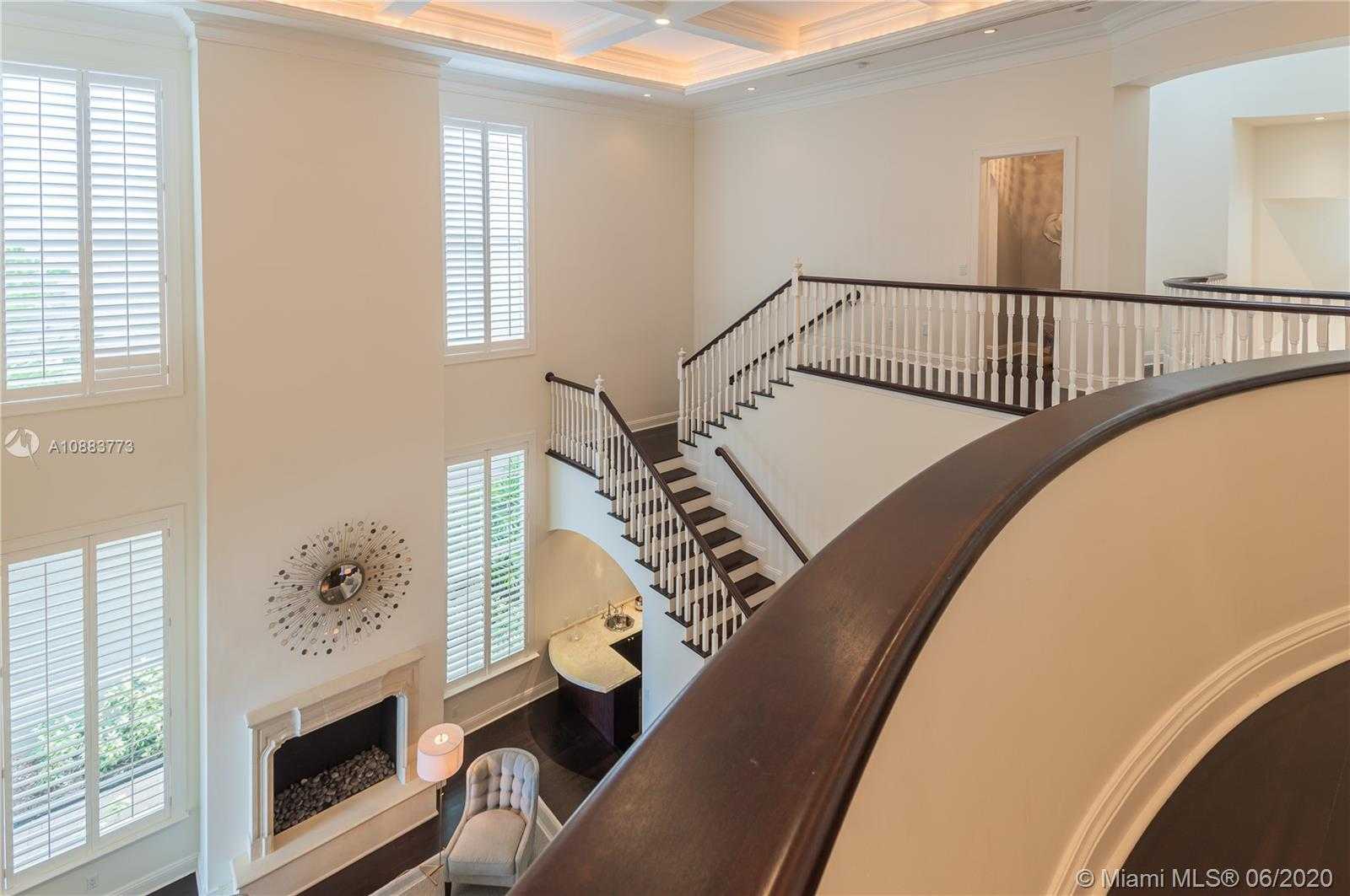 Small Image of 4028 ISLAND ESTATES DR, Aventura Number 24